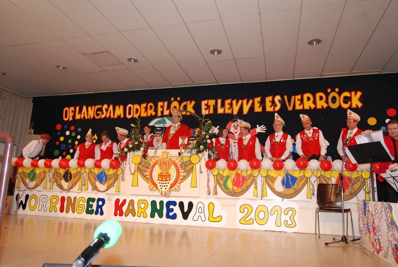 Kostuemsitzung-Teil1_010