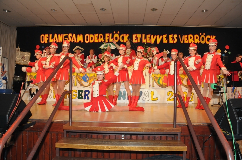 Kostuemsitzung-Teil1_320