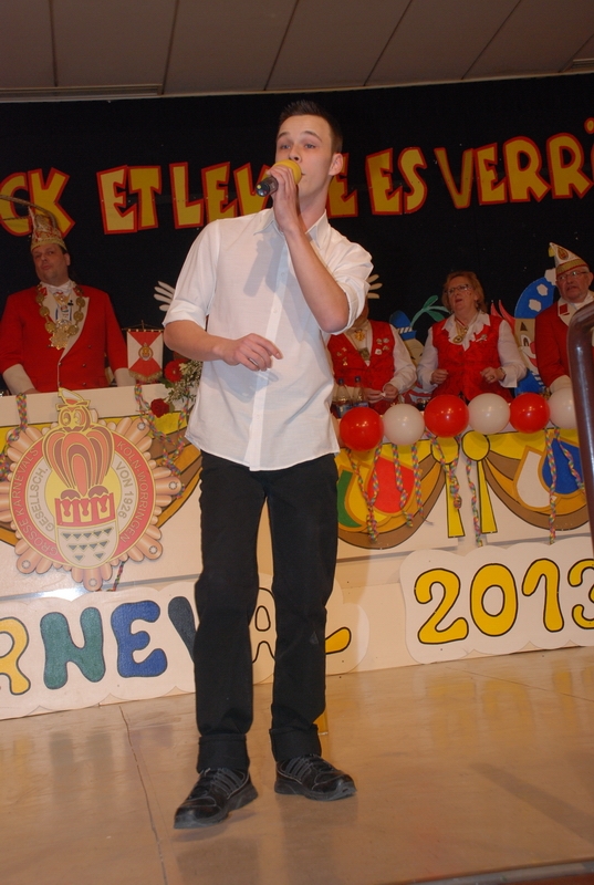 Kostuemsitzung-Teil1_360