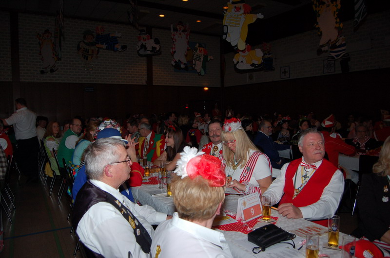 Kostuemsitzung2016_011